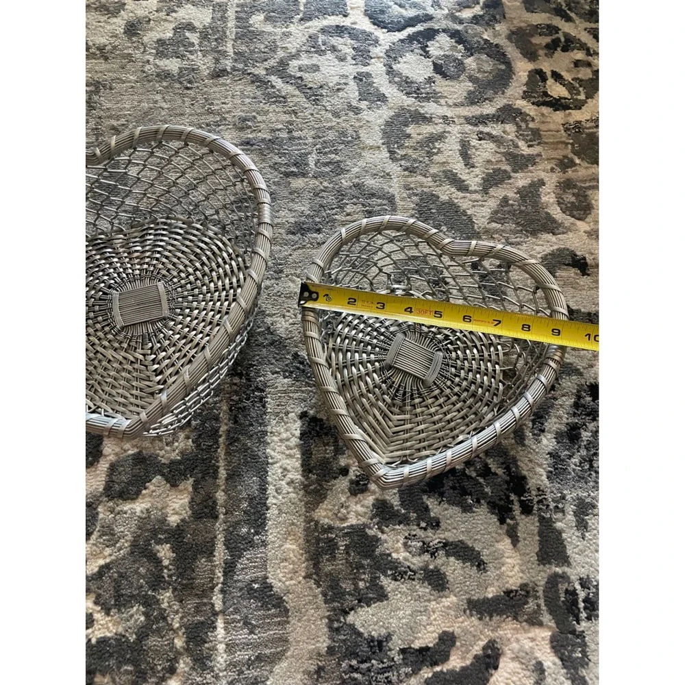 Silver Heart‎ Shaped Woven Wire Nesting Baskets Set of 2 Metallic Storage Decor